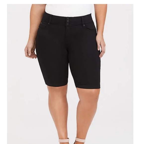 Bermuda jegging shorts Clearance